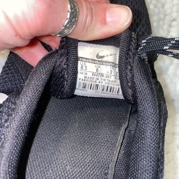 Nike Running Shoes - Picture 4 of 4